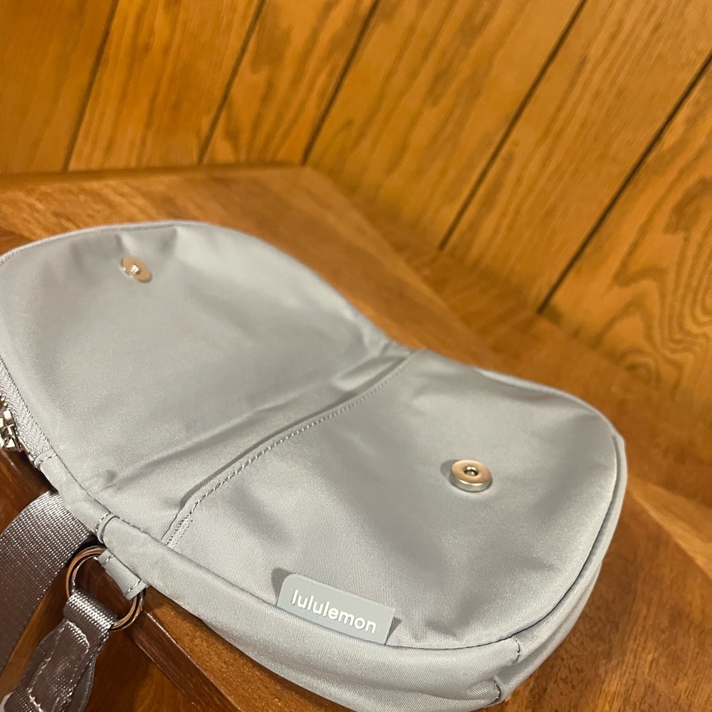 Lululemon All Night Festival bag Micro 2L - Picture 10 of 16